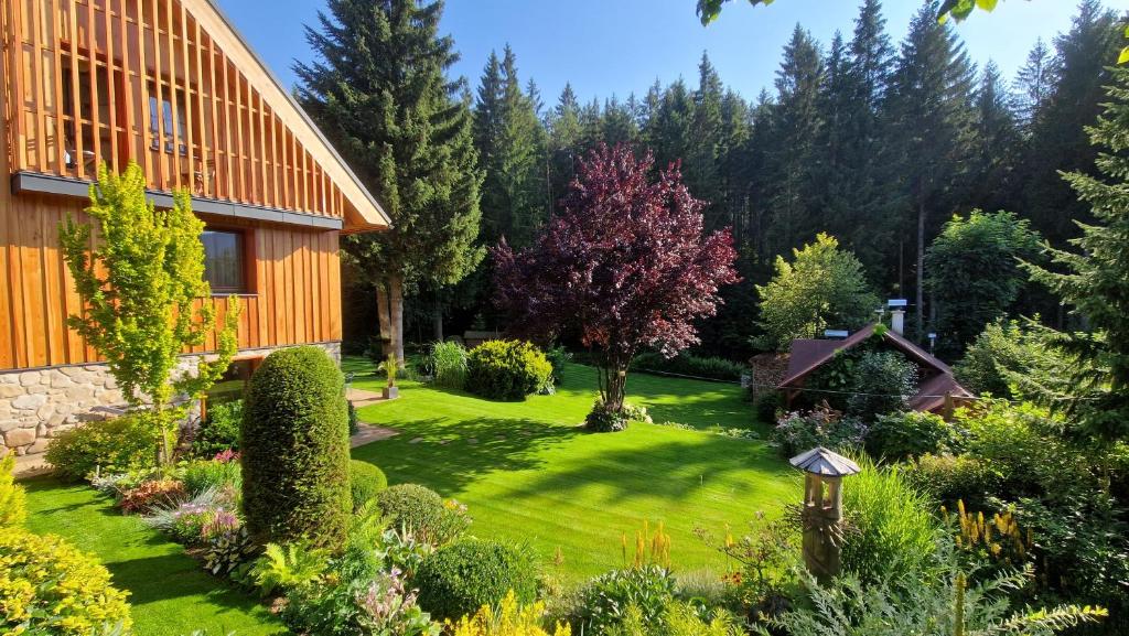 Zahrada ubytování Pension Linda