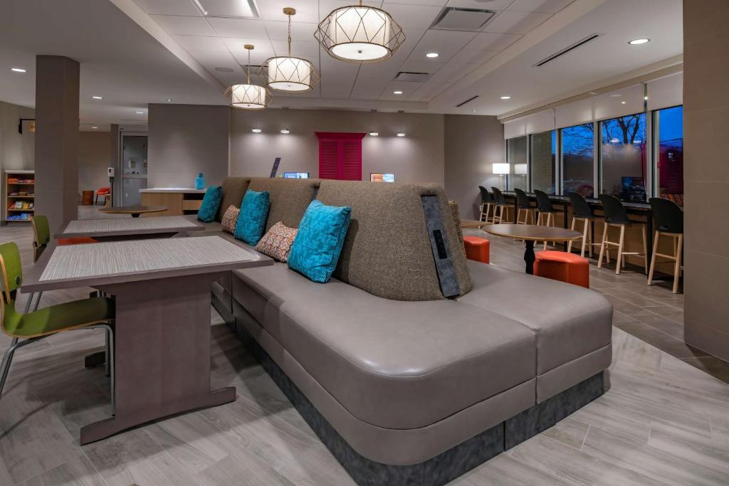 Posezení v ubytování Home2 Suites By Hilton Wayne, NJ