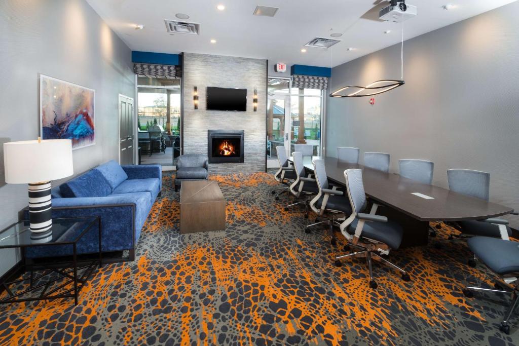 Homewood Suites By Hilton Tulsa Catoosa photo