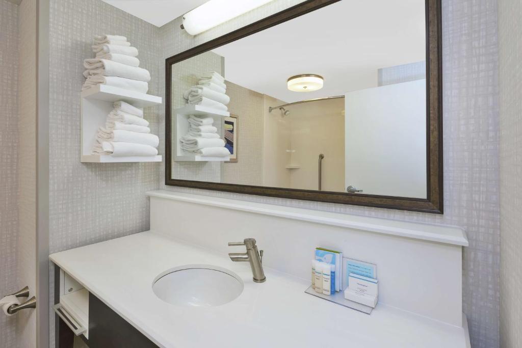 Hampton Inn & Suites Wells-Ogunquit - Habitación Con Dos Camas Queen - No Fumadores