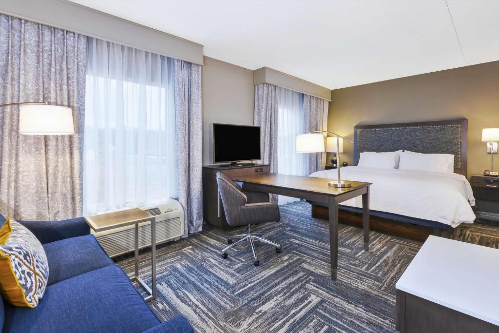 Hampton Inn & Suites Wells-Ogunquit - King Studio Suite With Sofa Bed - Non-Smoking