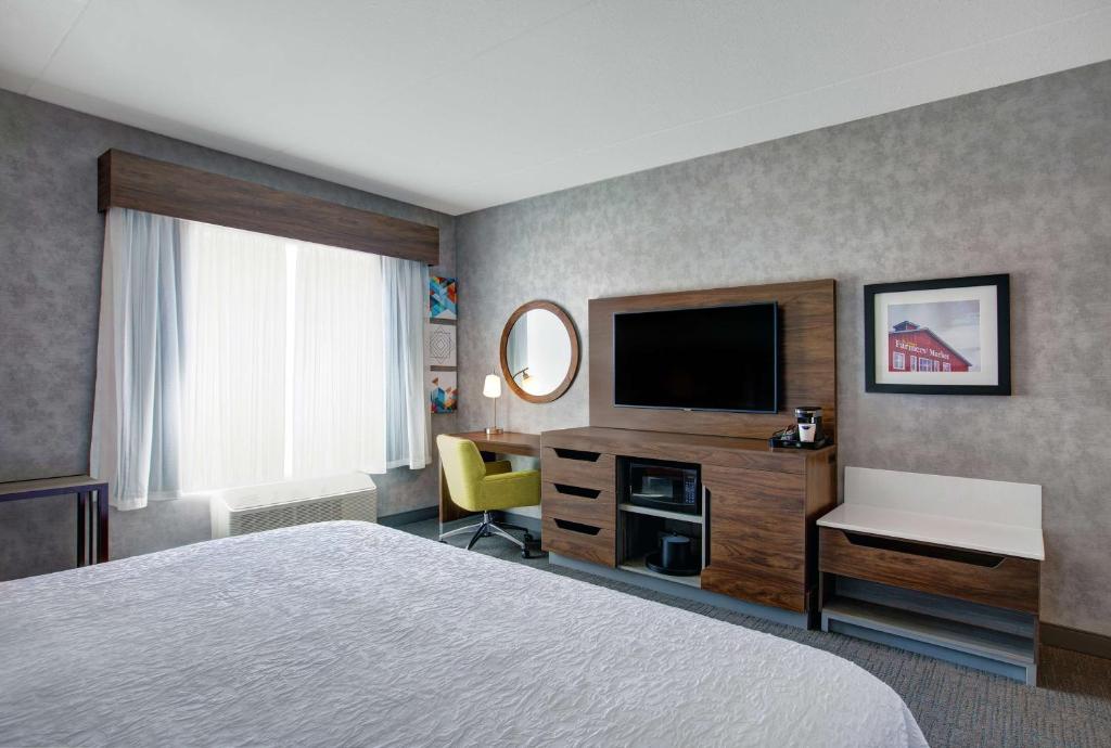 Hampton Inn & Suites By Hilton Waterloo St. Jacobs, Waterloo (updated ...