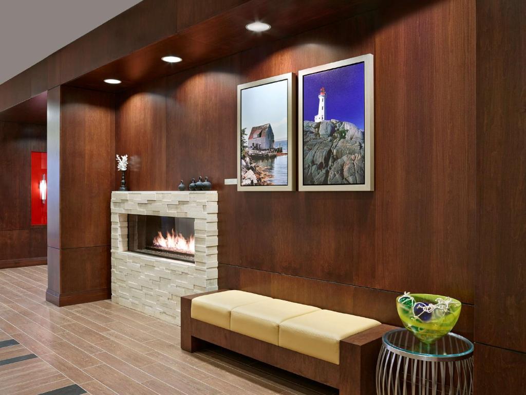 Hampton Inn by Hilton Halifax Downtown - Resim 12