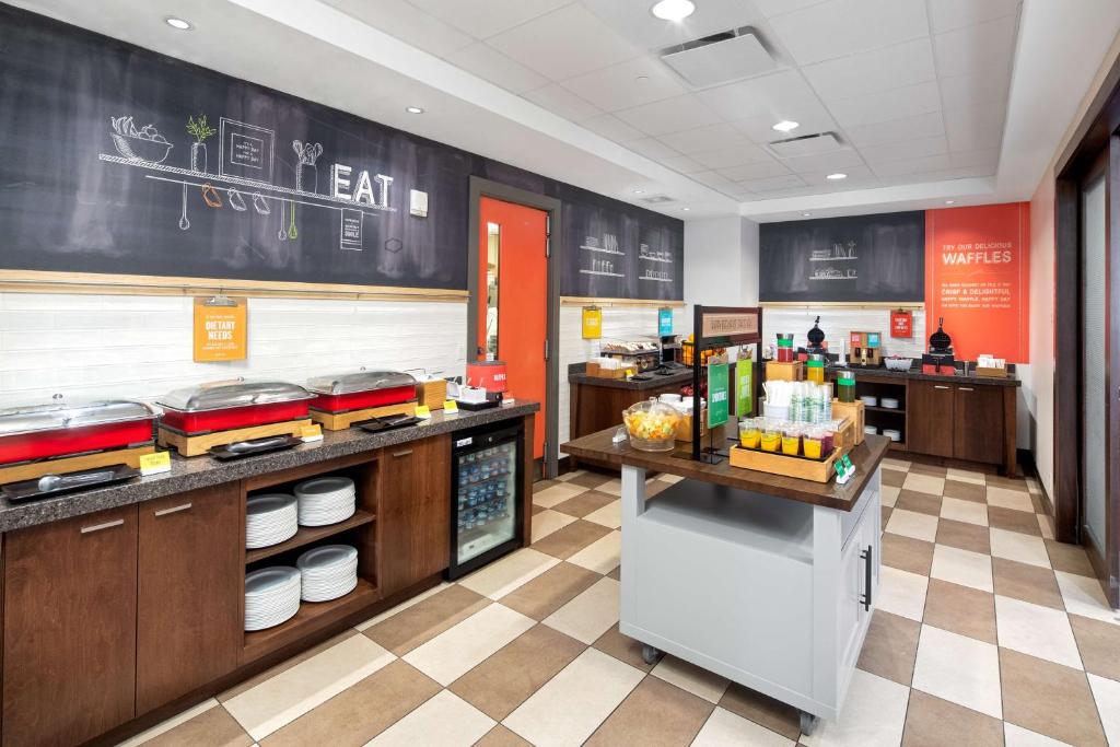 Hampton Inn by Hilton Halifax Downtown - Resim 19