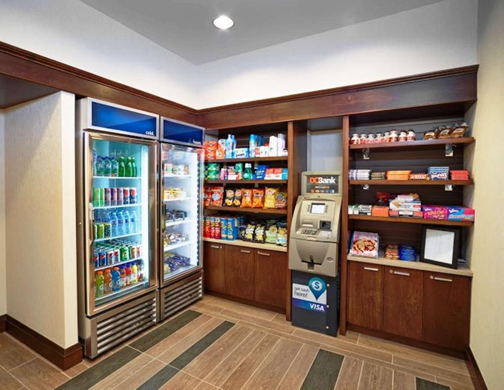 Hampton Inn by Hilton Halifax Downtown - Resim 21