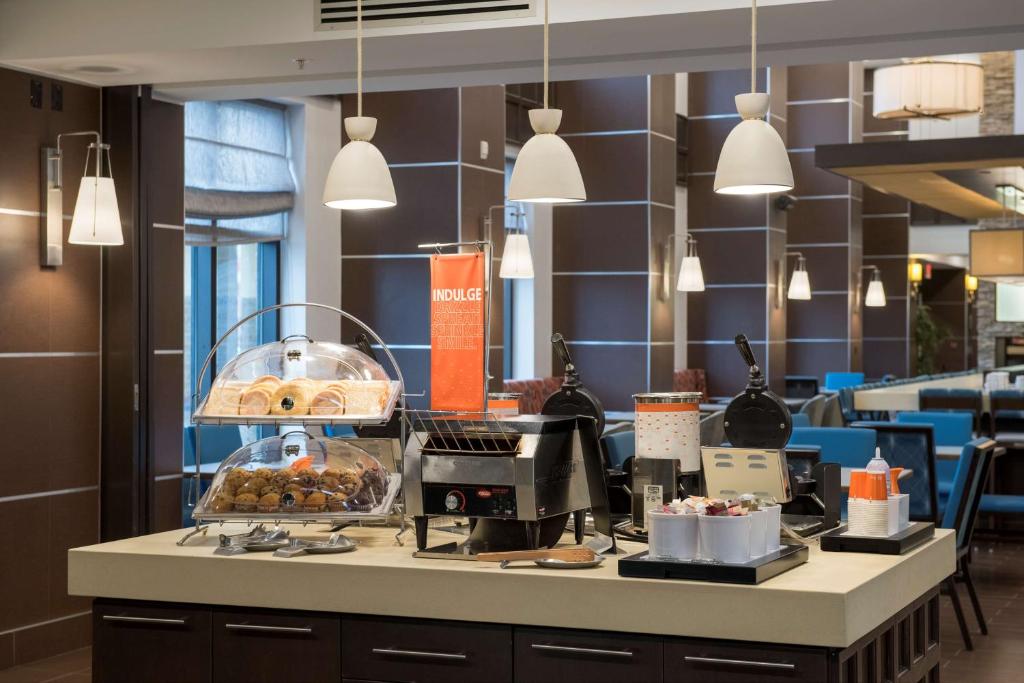 Hampton Inn & Suites by Hilton Dartmouth - Halifax - Resim 18