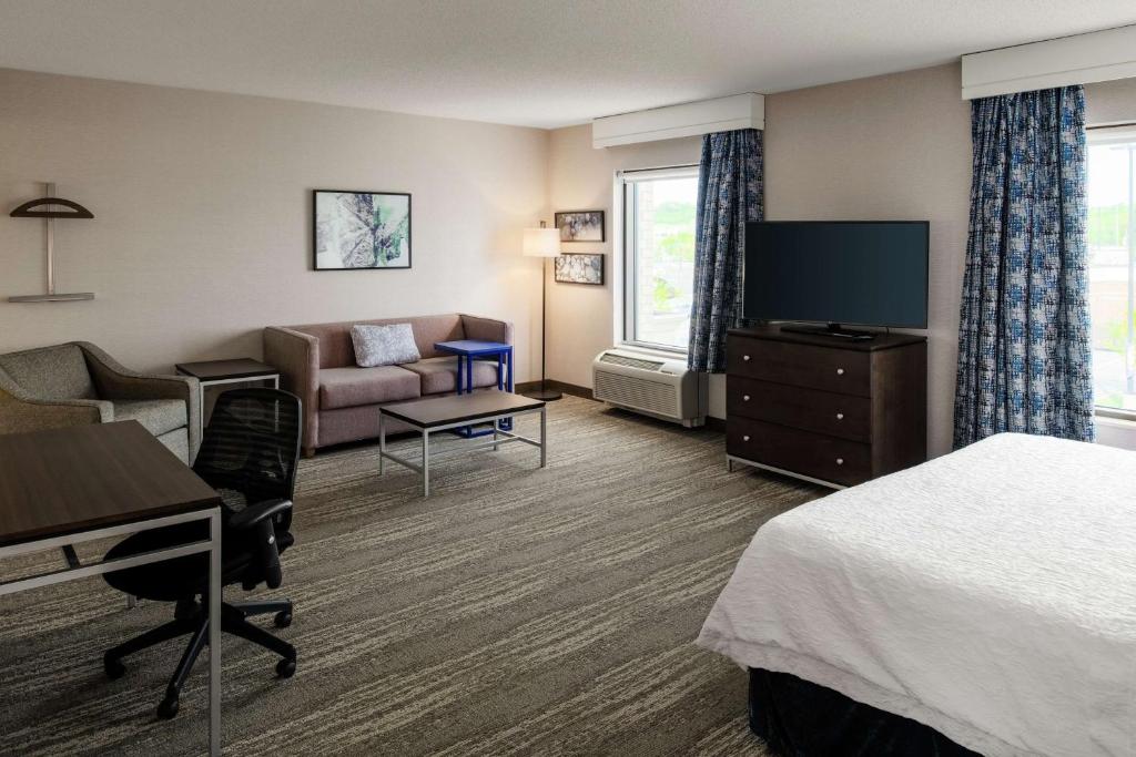 Hampton Inn & Suites by Hilton Dartmouth - Halifax - Resim 20