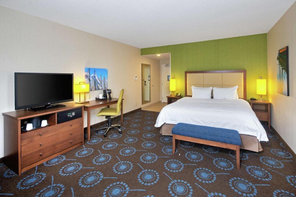 Hampton Inn by Hilton Halifax Downtown - Resim 31