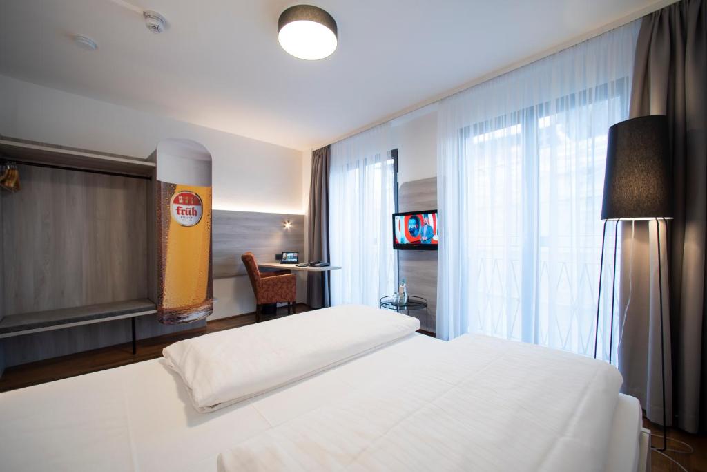 Eden Hotel Früh am Dom - Resim 6