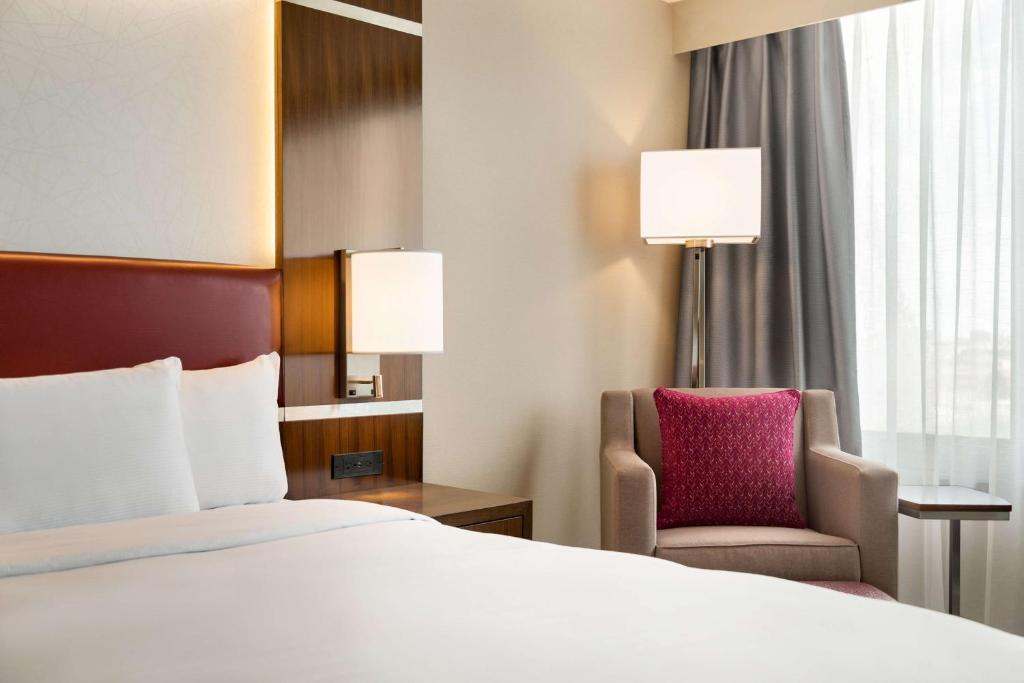 DoubleTree by Hilton Hotel Toronto Airport West - Resim 22