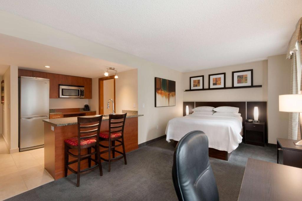 Embassy Suites by Hilton - Montreal - Resim 17