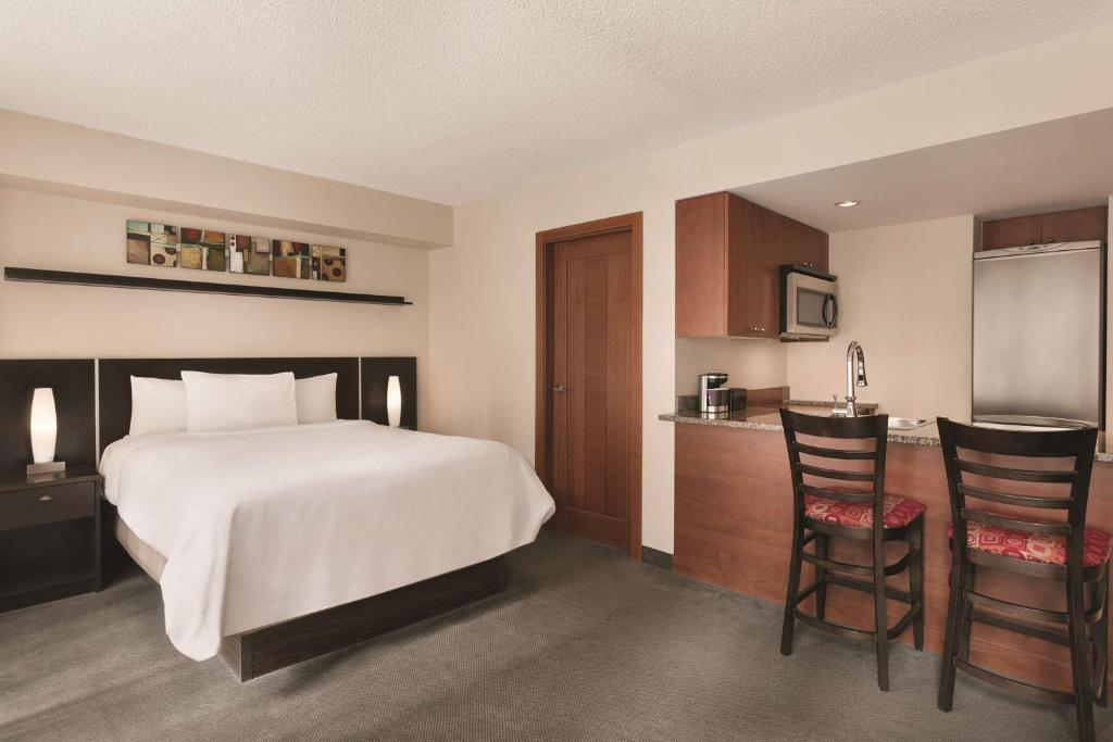 Embassy Suites by Hilton - Montreal - Resim 23