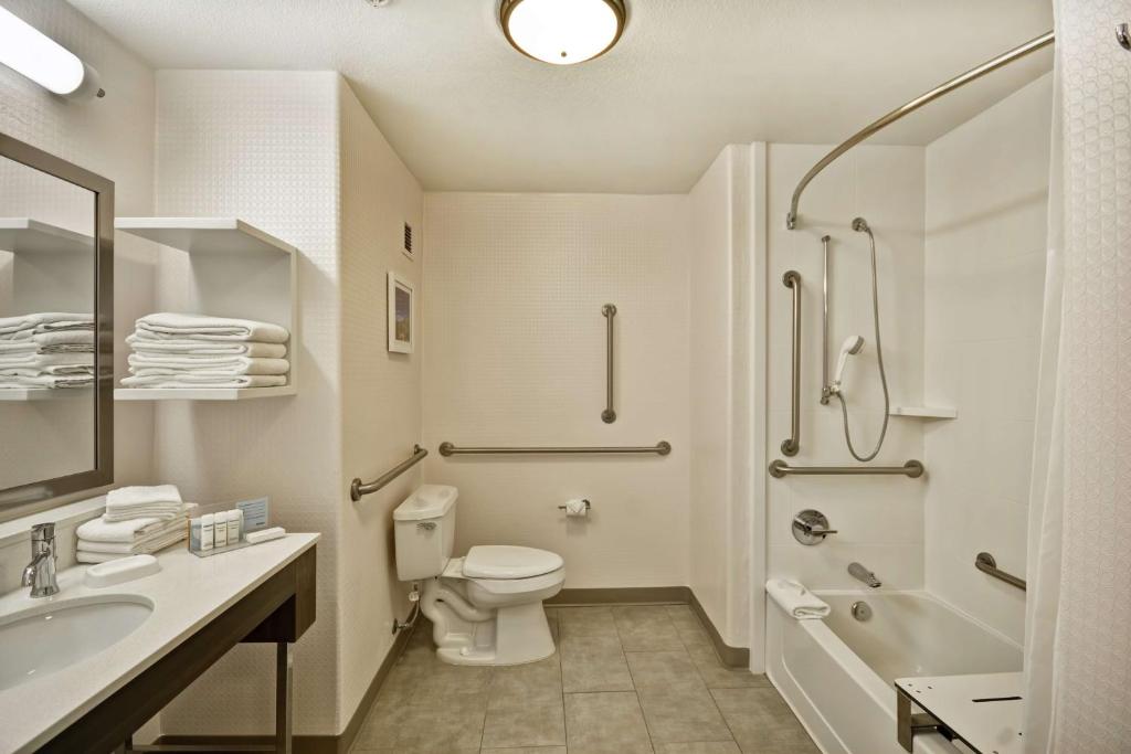 Koupelna v ubytování Hampton Inn & Suites Yuma