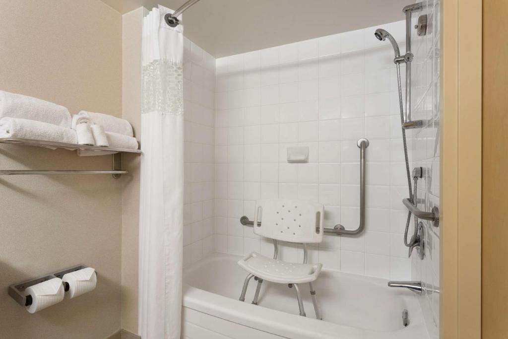 Hampton Inn & Suites, by Hilton - Vancouver Downtown - Resim 32