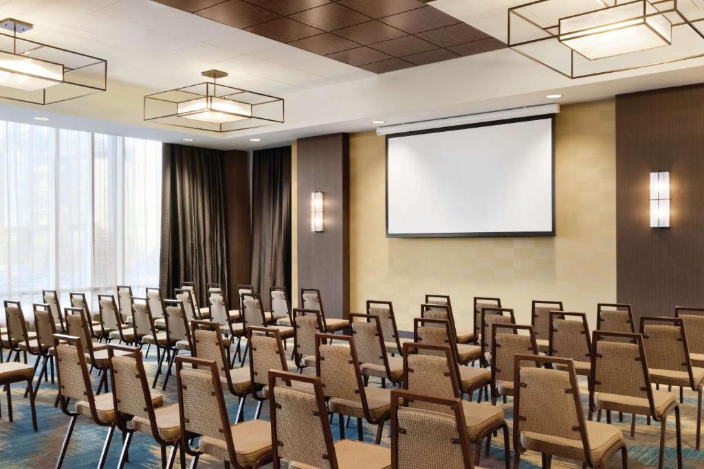 Hilton Garden Inn Calgary Downtown - Resim 23