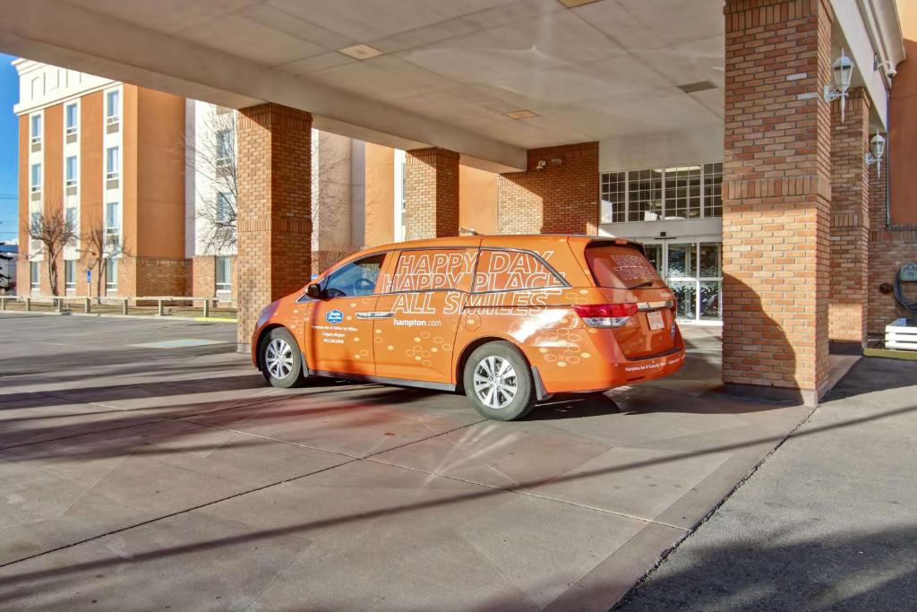 Hampton Inn & Suites by Hilton Calgary-Airport