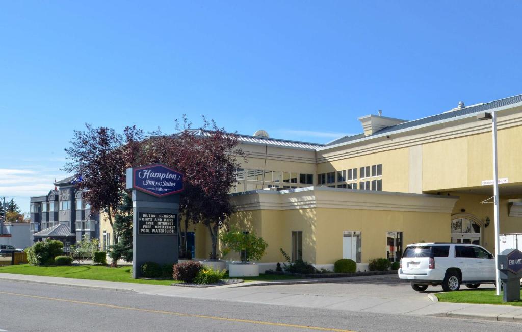 Hampton Inn & Suites by Hilton Calgary University NW - Resim 11