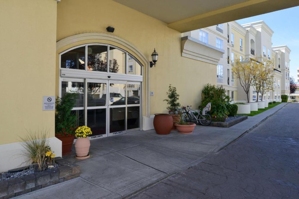 Hampton Inn & Suites by Hilton Calgary University NW - Resim 12