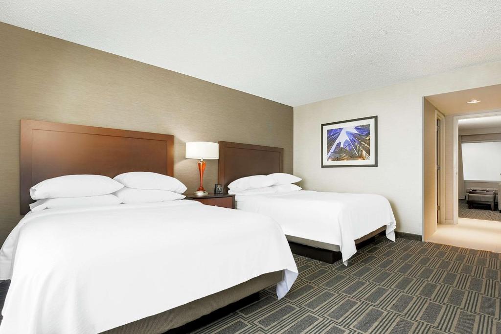 Embassy Suites by Hilton Chicago Lombard photo