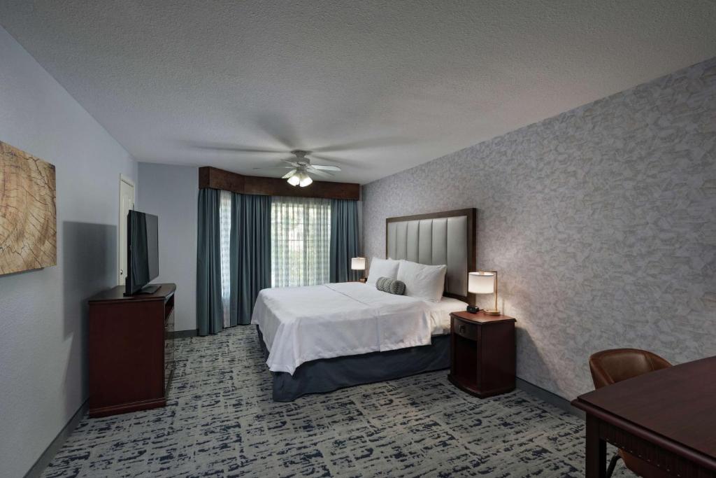 Homewood Suites by Hilton Fort Collins - Suite Deluxe De Un Dormitorio Con Cama King