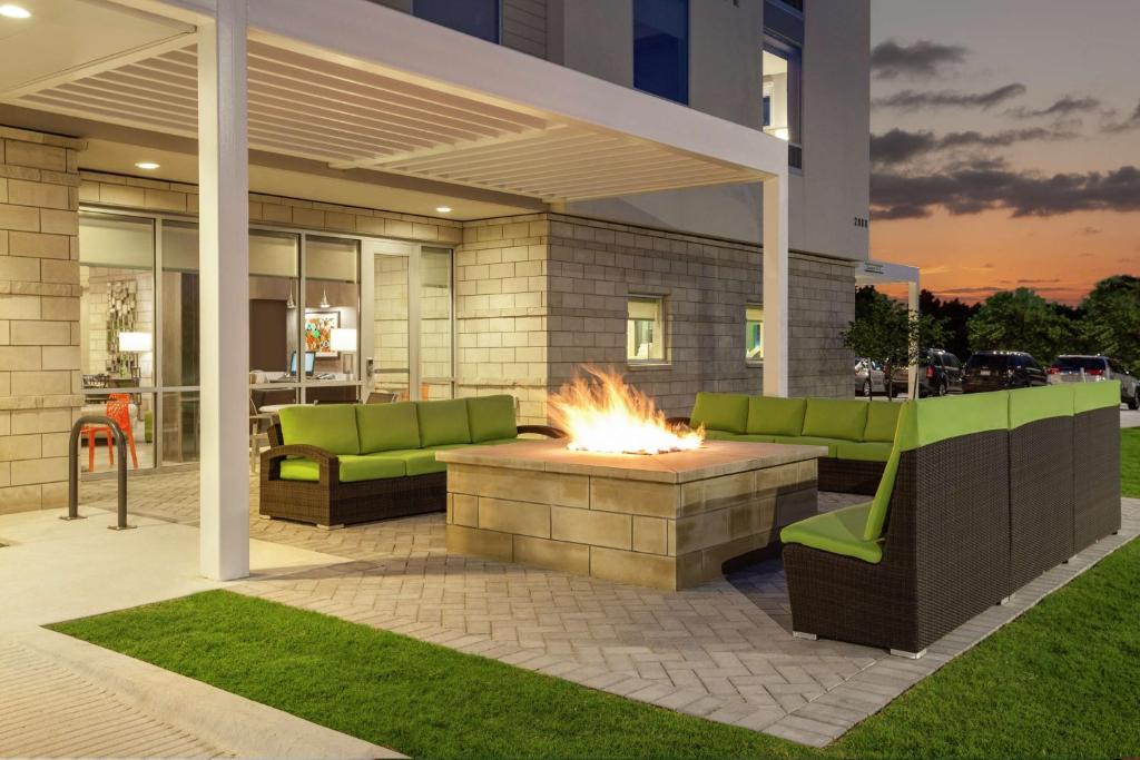 Posezení v ubytování Home2 Suites by Hilton Austin North/Near the Domain, TX