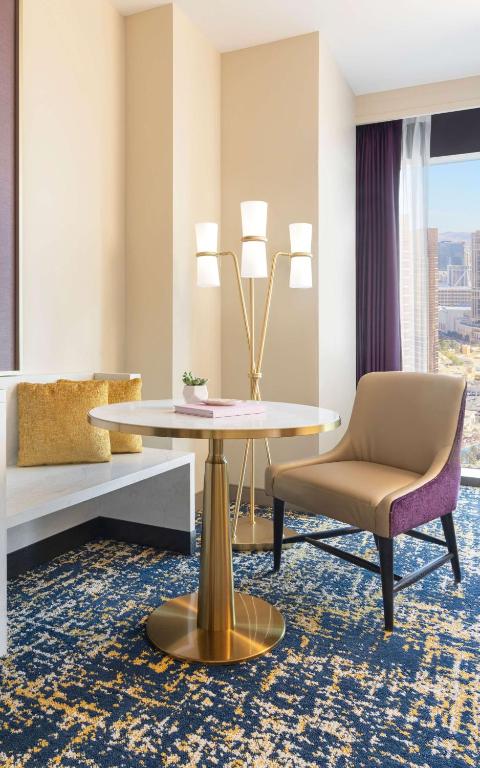 Las Vegas Hilton At Resorts World - Chambre Queen De Luxe Avec Deux Lits Queen Et Vue En Bandes