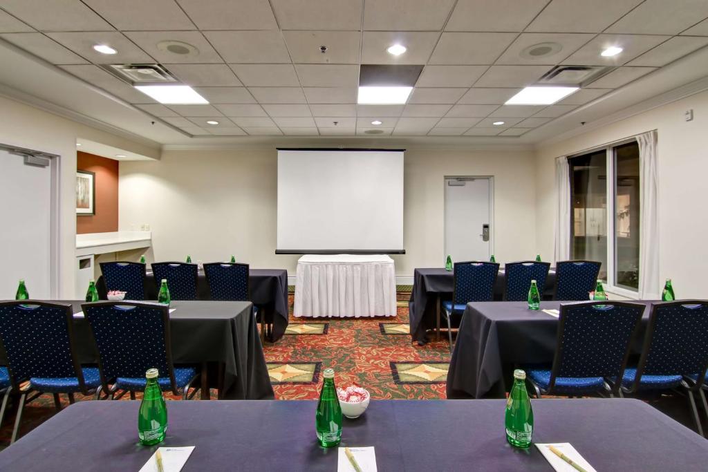 Hilton Garden Inn Toronto/Mississauga - Resim 39