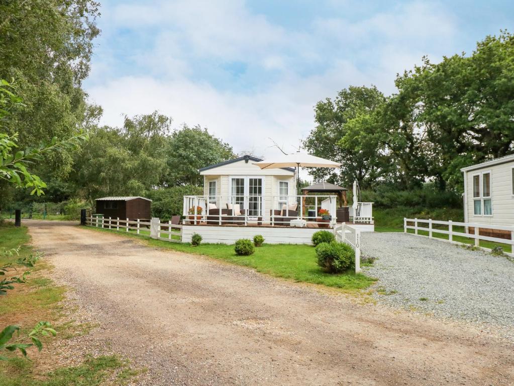 The building in which the holiday home is located