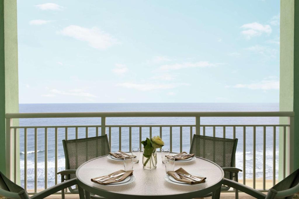 Hilton Suites Ocean City Oceanfront - Suite Queen Con Ducha Roll-In - Movilidad Accesible - Frente Al Mar