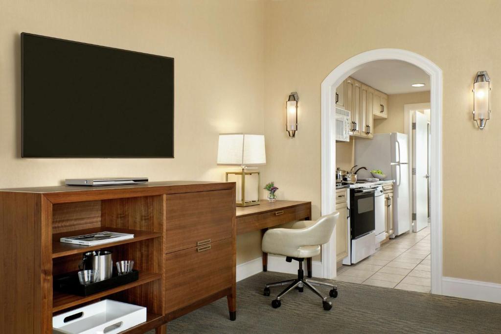Hilton Suites Ocean City Oceanfront - King Corner Suite Frente Al Mar