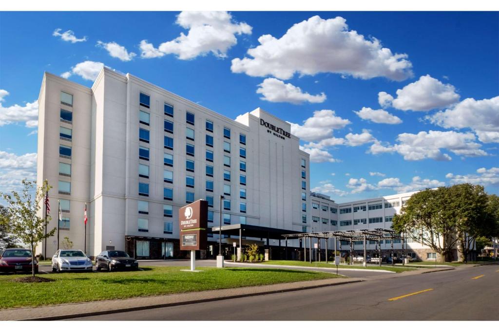 El edificio en el que está el hotel