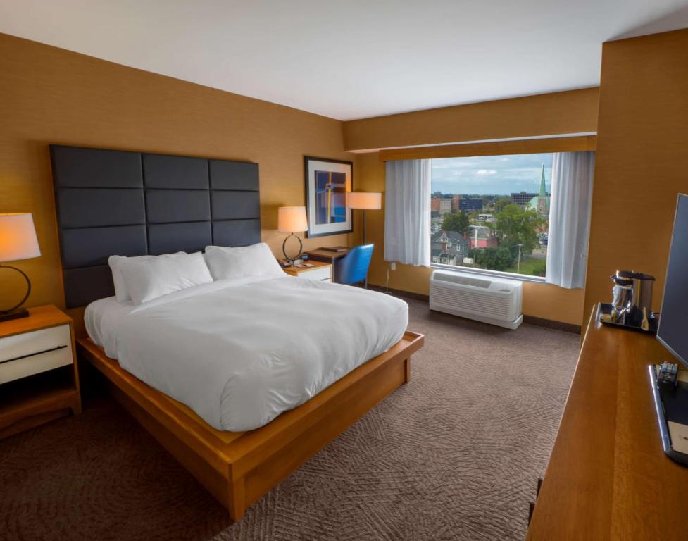 DoubleTree by Hilton Hotel Niagara Falls New York - 