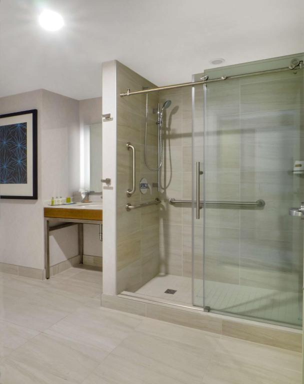 DoubleTree by Hilton Hotel Niagara Falls New York - 