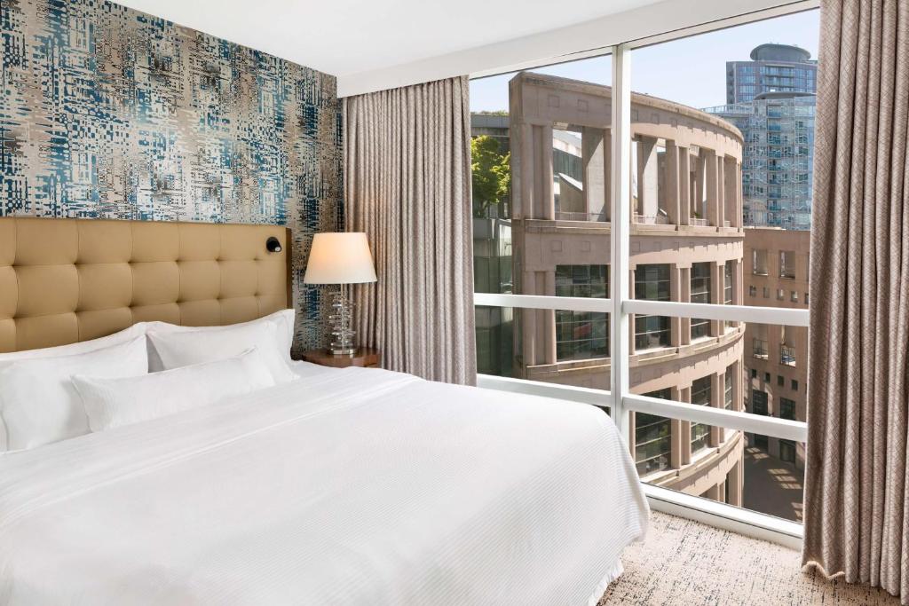 
Two-Room Deluxe King Suite
