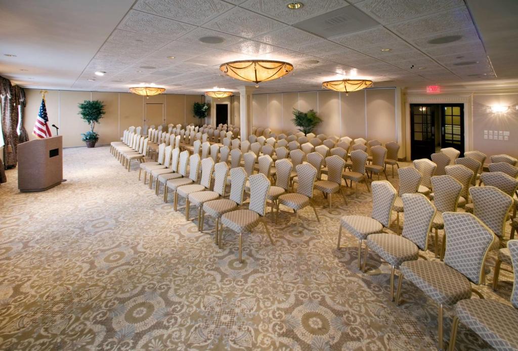 Posezení v ubytování DoubleTree by Hilton Nanuet