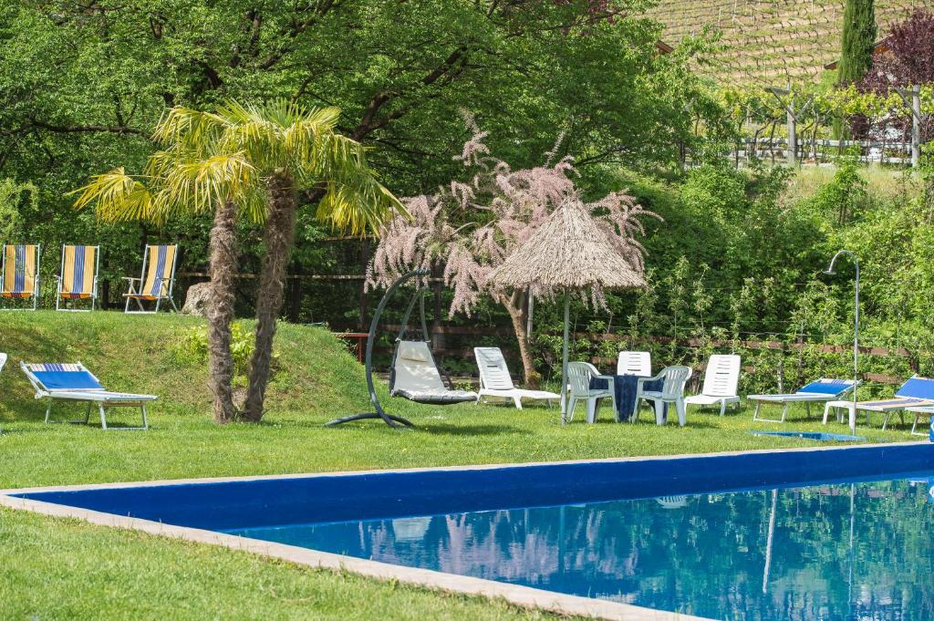 Bazén v ubytování Seeberg Garni Hotel nebo v jeho okolí