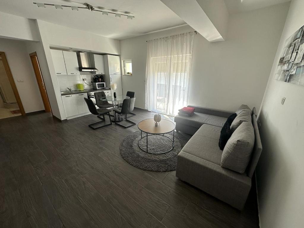 Maris - Apartamento De Dos Dormitorios