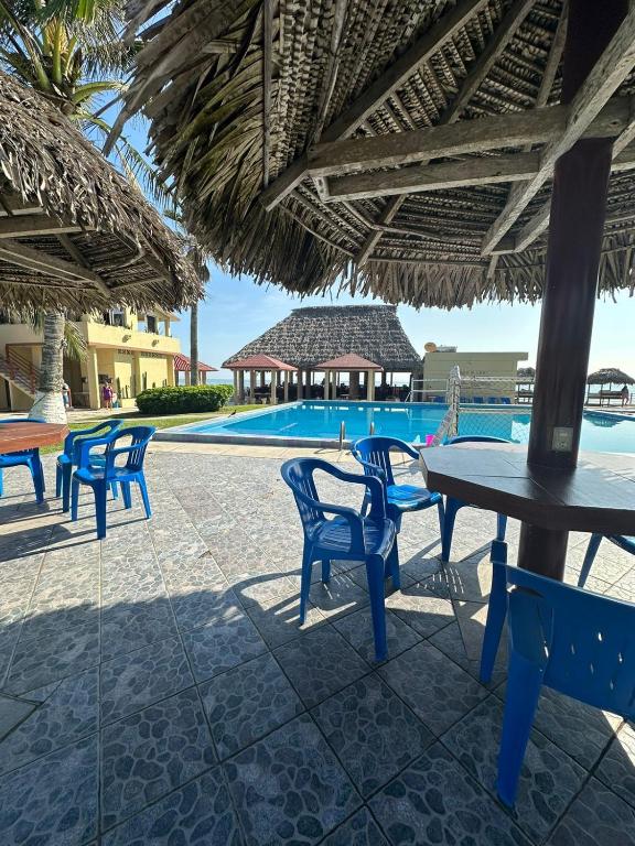 Bazén v ubytování Canadian Resort Veracruz nebo v jeho okolí