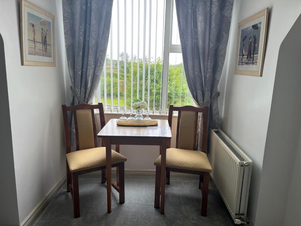 Posezení v ubytování Sleadrin View B&B