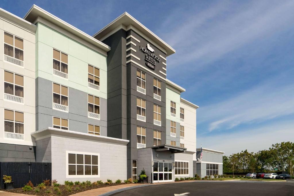 a rendering of the front of a hotel at Homewood Suites by Hilton Philadelphia Plymouth Meeting in Plymouth Meeting