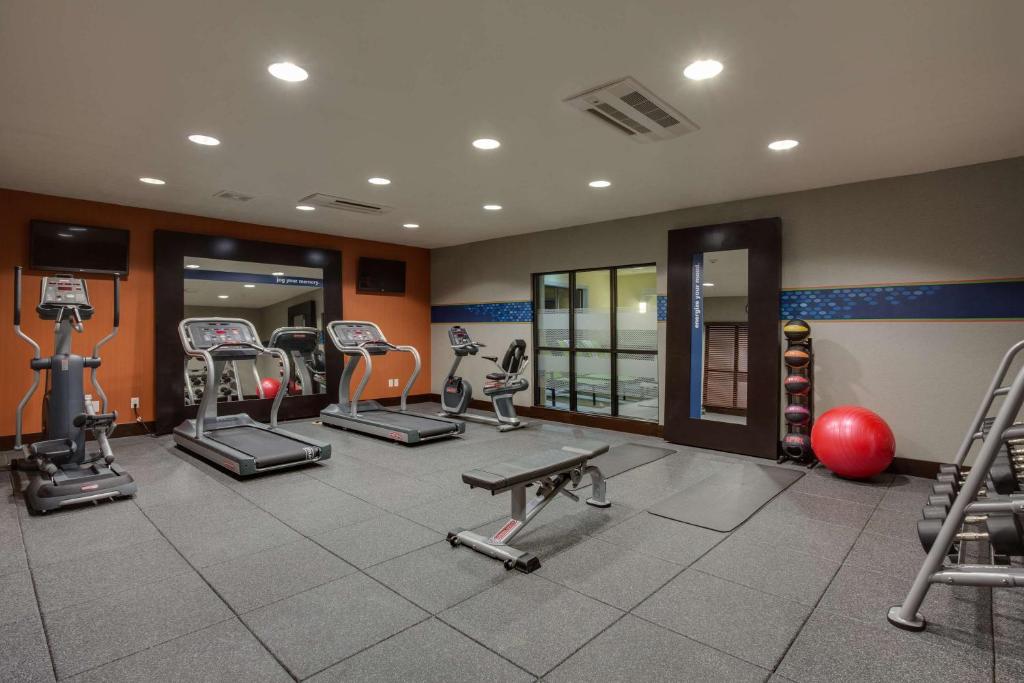 Hampton Inn & Suites - Elyria photo