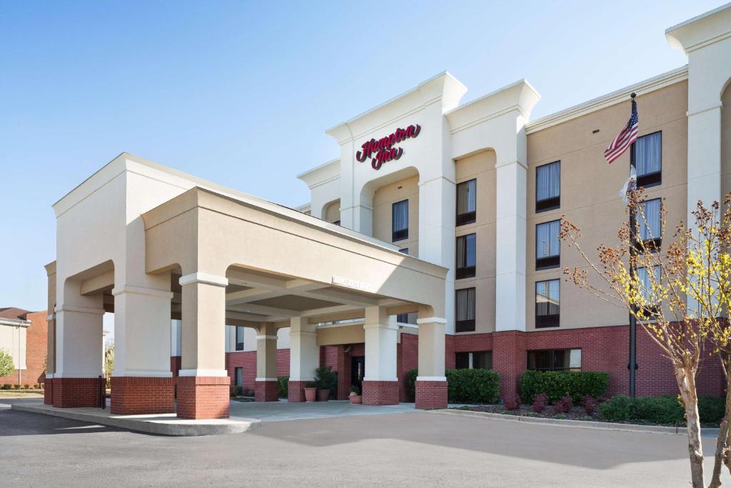 a rendering of the front of a hotel at Hampton Inn Pell City in Pell City