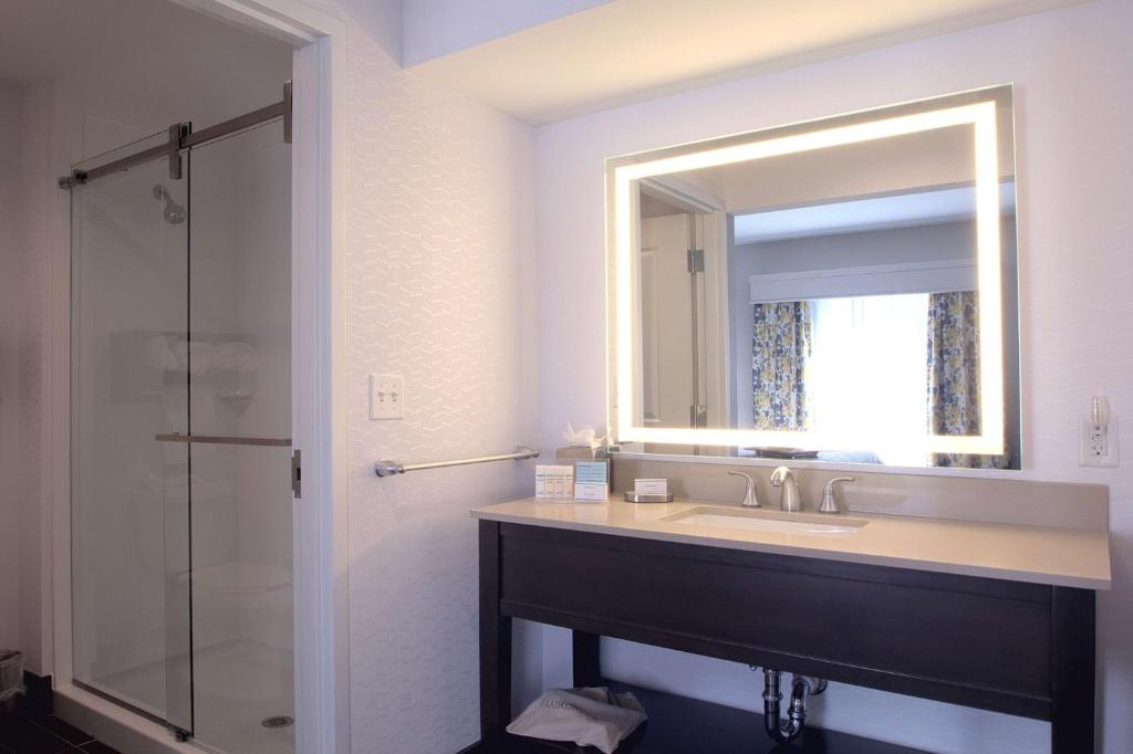 Hampton Inn & Suites Columbus/University Area - Suite Estudio Con Cama Extragrande - No Fumadores