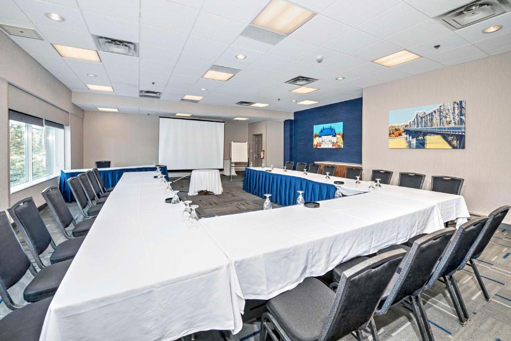 Hampton by Hilton Ottawa - Resim 45