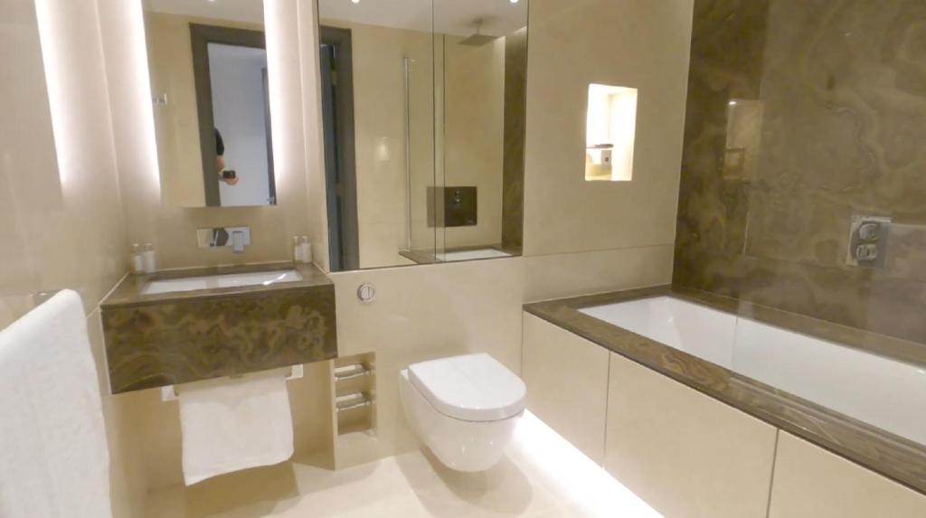 Fotografie z fotogalerie ubytování Chelsea Harbour 2-Bed Apartment in London v Londýně