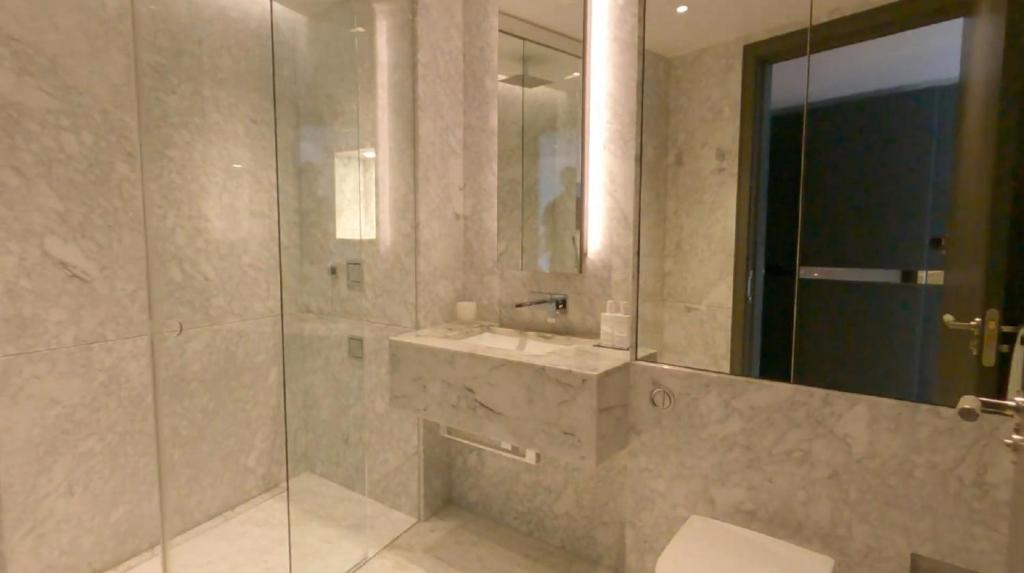 Fotografie z fotogalerie ubytování Chelsea Harbour 2-Bed Apartment in London v Londýně