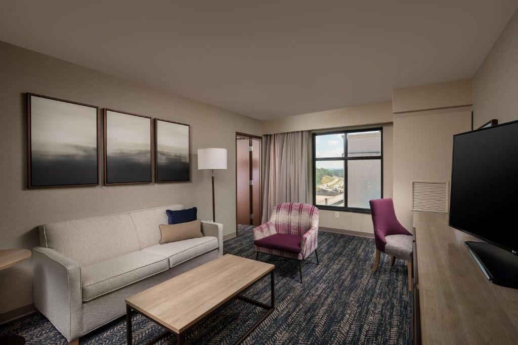 Hilton Asheville Biltmore Park photo