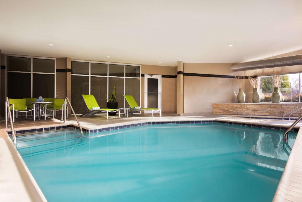 DoubleTree by Hilton Hotel Oklahoma City Airport photo
