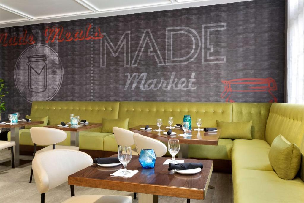 DoubleTree by Hilton Hotel Oklahoma City Airport photo