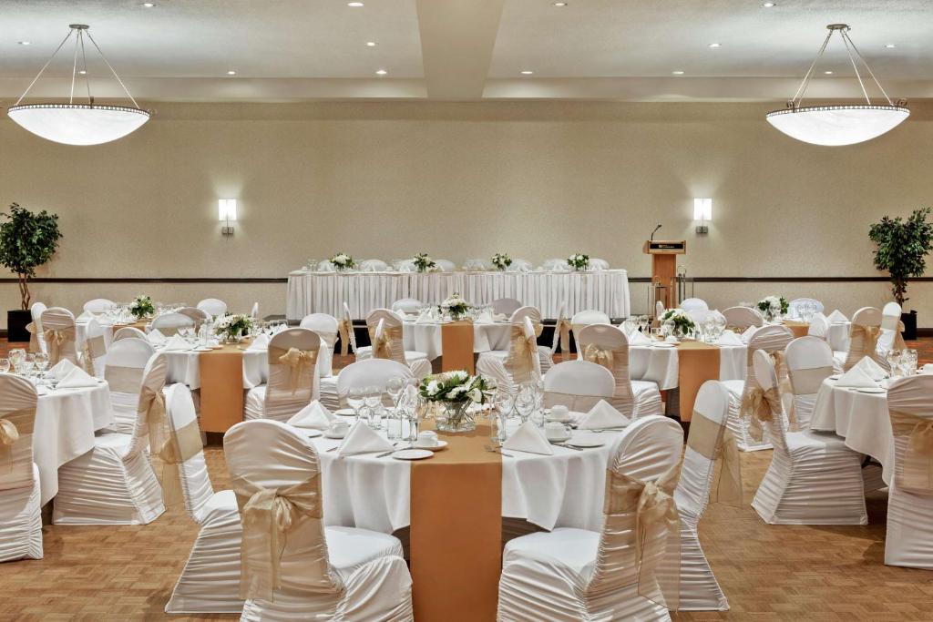 Hilton Garden Inn Saskatoon Downtown - Resim 38